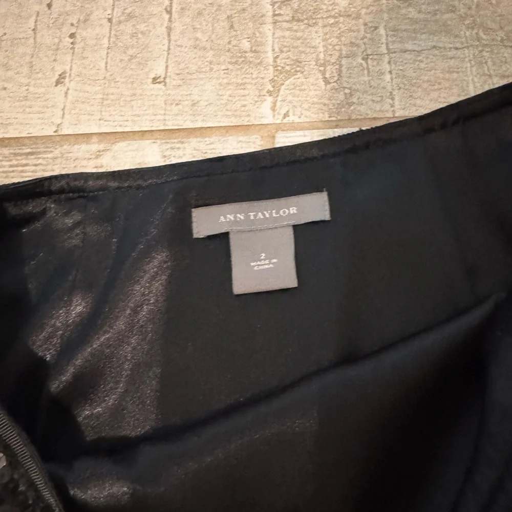 Ann Taylor Black Sequin Mini Skirt Size 2